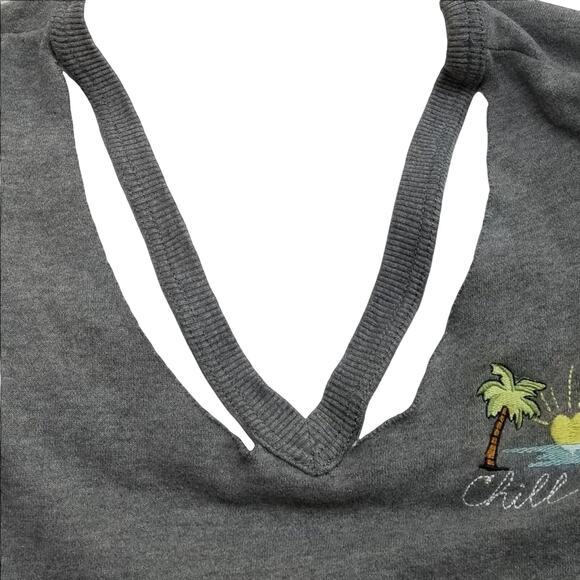 Hollister Sweatshirt Womens L Gray Cut Out Embroidered Chill Vibes Palms - Picture 7 of 11